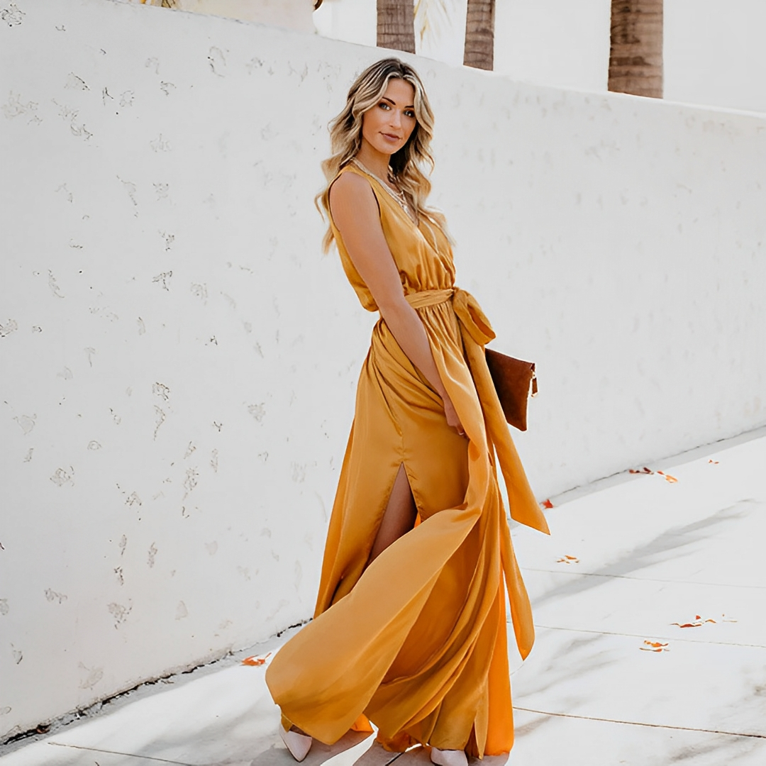 Scarlett | Sleeveless Maxi Dress with Waist Belt
